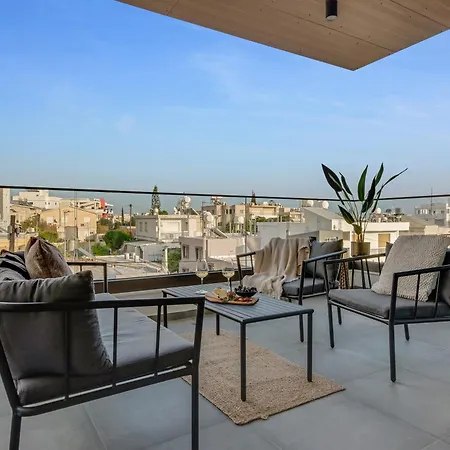 Sanders Palama Apartment